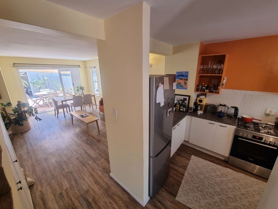 To Let 2 Bedroom Property for Rent in Claremont Upper Western Cape